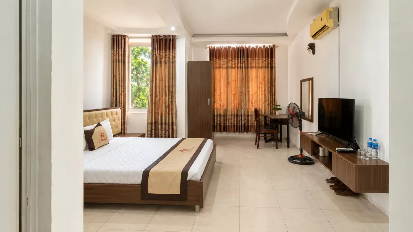 Phòng nghỉ Crown Hotel